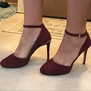 Michael Kors👠Burgundy leather heels